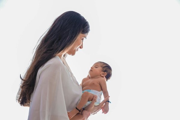 Enhancing Early Pregnancy Nutrition: Top Dietary Adjustments to Soothe Digestive Issues for UK Moms-to-Be